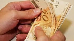 Salário mínimo sobe 11,6% e passa a partir de janeiro 2016  para R$ 880