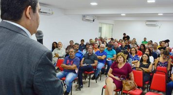 Aposentados e aposentadas do BB participam de café da manhã e debate