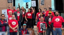 Bancários do Centro-Norte protestam contra demissões e terceirizações do Santander