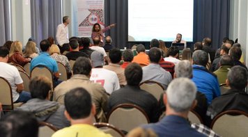 Emprego é a principal reivindicação dos bancários do Bradesco durante Encontro Nacional dos Bancos Privados