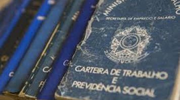 Trabalho informal segue em alta; país tem quase 12 milhões de desempregados