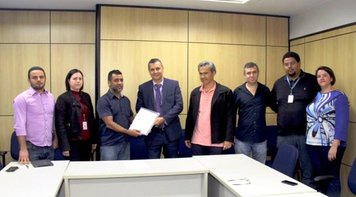 Sindicato de Brasília e Fetec-CUT/CN entregam pauta específica à direção do BRB