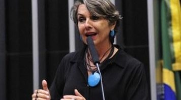 Câmara aprova fim de coligações e barreira em texto de reforma política