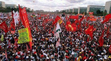 200 mil ocupam Brasília e exigem fim das reformas, Fora Temer e diretas já