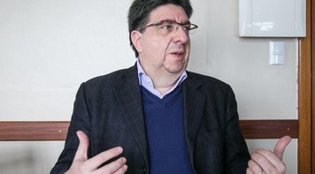 ‘Jornada de trabalho sem começo nem fim e a vida reduzida a um bico. É isso que queremos?’