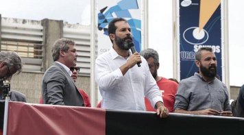 Kleytton Morais: Caminho se faz caminhando, companheirada