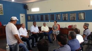 Atendimento no BB de Jutí é discutido entre bancários, prefeita, vereadores e deputado