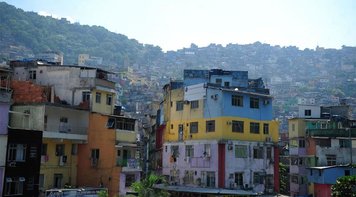 Economia ocidental patina em meio a pandemia e à crescente hegemonia da China