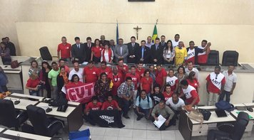 Projeto da terceirização é repudiado em audiência pública no Amapá, diz Paim