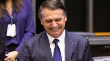 Bolsonaro cogita reforma da Previdência com idade mínima de 62 anos para homens e 57 para mulheres