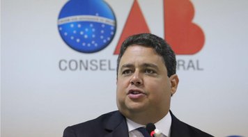 OAB diz que há elementos para impeachment de Bolsonaro: “depende das ruas e do Congresso”