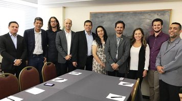 Bancários assinam com a Fenaban Convenção Coletiva que garante os direitos e aumento real