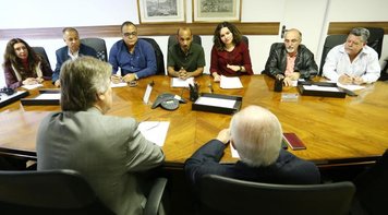 Financiários cobram retomada das negociações