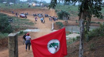 Bancários apoiam a luta do acampamento Terra e Liberdade