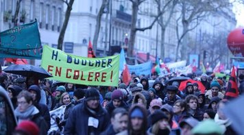 Com ferroviários paralisados, greve contra reforma da previdência chega ao 29º dia consecutivo na França