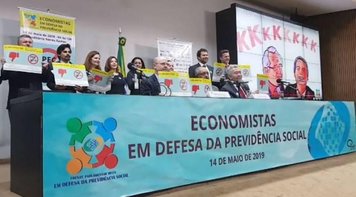Economistas destroem ‘mitos’ da ‘reforma’ da Previdência e lançam manifesto