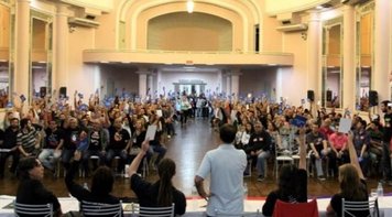 Funcionários do Banrisul decidem encerrar greve e manter luta pelo banco público