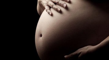 Senado finge que veta trabalho de grávida e lactante em local insalubre