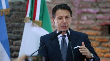 Itália reduz idade para aposentadoria e adota 'renda cidadã' para mais pobres 