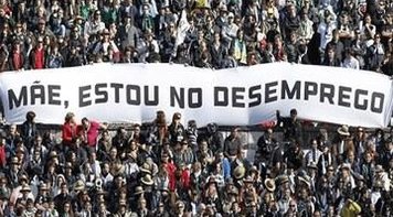 Golpe completa dois anos, com mais desempregados e menos carteira assinada