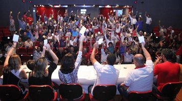 Bancários de Brasília referendam participação na Greve Geral do dia 28