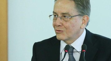 Presidente do IBGE desmente Temer e nega retomada