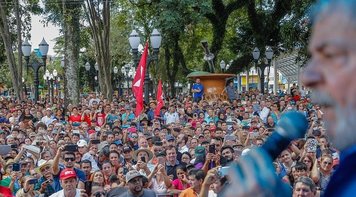 'Cometi o crime de fazer o Brasil ser respeitado no mundo', diz Lula