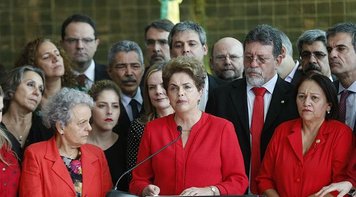 Dilma: 'Nada nos fará recuar. Não direi adeus'