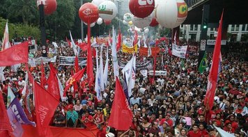 Presença de sindicatos busca 'patamar civilizatório' e democracia