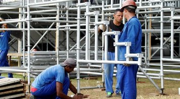 Crise econômica não pode ser desculpa para cortar direitos, diz associação de juízes