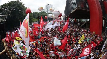 E AGORA? Depois de 'não' geral a reformas e a Temer, movimentos esperam virar o jogo