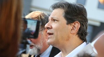 Sem resposta do TSE sobre candidatura, Ibope divulga pesquisa sem Lula