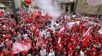 Movimentos esperam reunir milhares em ato contra o golpe e pela queda de Cunha