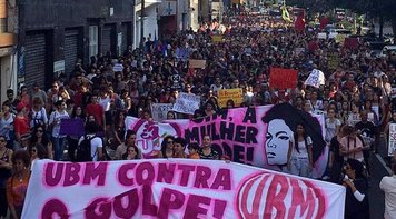 Na Fiesp, mulheres mandam recado a Skaf: 'Não nos calaremos diante desse golpe'
