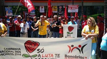 Governo Temer ataca os bancos públicos...