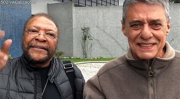Chico Buarque e Martinho da Vila visitam Lula e dizem que ele não troca dignidade por liberdade