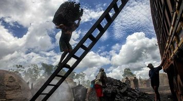 TRABALHO ESCRAVO: Justiça nega recurso do governo e mantém decisão de publicar 'lista suja'