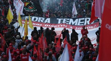 Em ato contra Temer, CUT ressalta unidade da esquerda e MTST acusa 'duplo golpe'