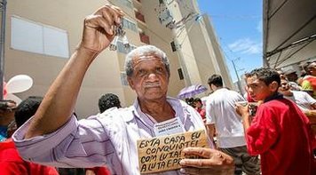 Limitar FGTS é tentativa de acabar com o Minha Casa, Minha Vida, dizem movimentos