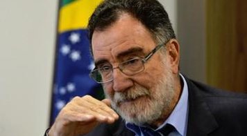 PEC 241: Congelamento de gastos públicos levará a perda de R$ 654 bi para o SUS, diz deputado