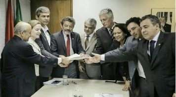 Em três anos, Anastasia cometeu quase mil pedaladas no governo de Minas