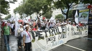 Especialistas apontam perdas e retrocessos com venda de estatais