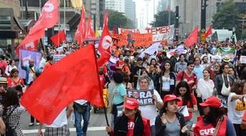 Frente Brasil Popular organiza mobilização por paralisação do país dia 22