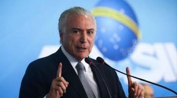 ATAQUE A DIREITOS: Temer anuncia mudanças no trabalho e quer que negociação prevaleça sobre a CLT