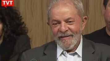 Moro aceita denúncia mesmo sendo uma farsa, diz Lula. 'Vamos continuar lutando'