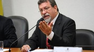 Florence: ‘Agora caiu o manto de parcialidade da Lava Jato, que é ilegal e política’