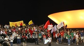 Movimentos sociais promovem 'ocupa Brasília' nesta terça-feira