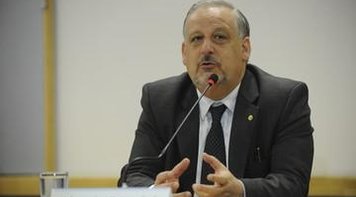 Berzoini: ajustes no BB não atraem investimentos e freiam economia