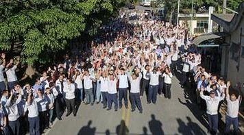 Trabalhadores na Toyota aprovam acordo coletivo até 2019