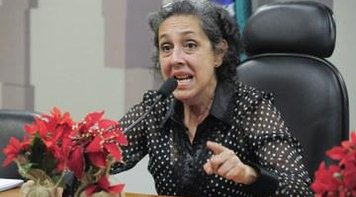 Tese do 'conflito de competência' para barrar libertação de Lula não se sustenta, diz professora